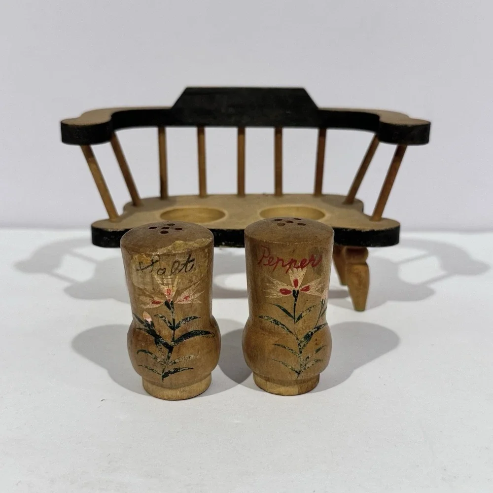 Vintage Wooden Bench Salt & Pepper Shaker 3‎ Piece Set Hand Painted Flowers